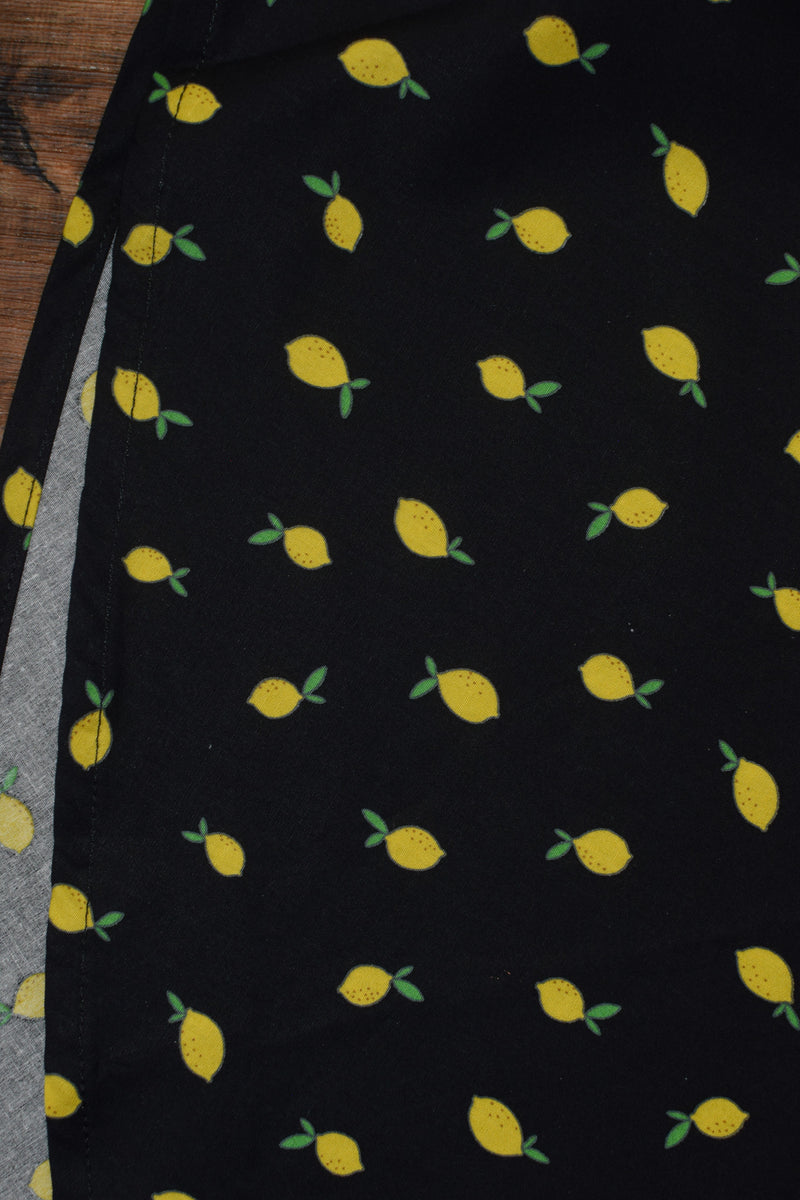 NWT - UNIQUE VINTAGE X MAGNOLIA PLACE Black & Yellow Lemon Print Sally Swing Skirt - S