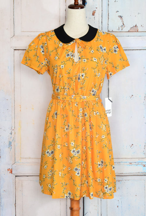 New w/ Tags UNIQUE VINTAGE Yellow & White Floral Print Isla Dress - M