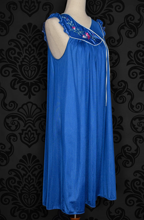 Vintage 70s/80s Blue KOMAR Embroidered Flower Nightgown - M
