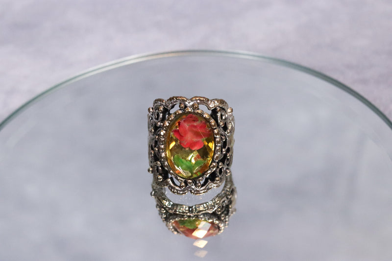 Vintage Silver Tone Faceted Lucite Rose Ring