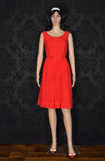 女性のビンテージ 50 年代ピンナップ レッド シフォン スモック トップ フォーマル ドレス