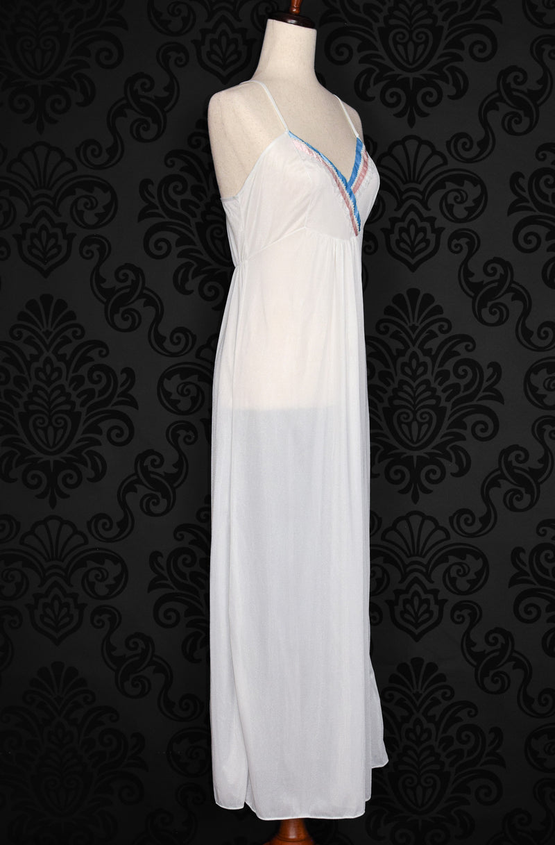 Vintage 2 Pc White Nylon Ribbon Accent Nightgown Robe - M