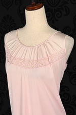 Vintage 70s/80s Light Pink VANITY FAIR Sleeveless Nightgown - M