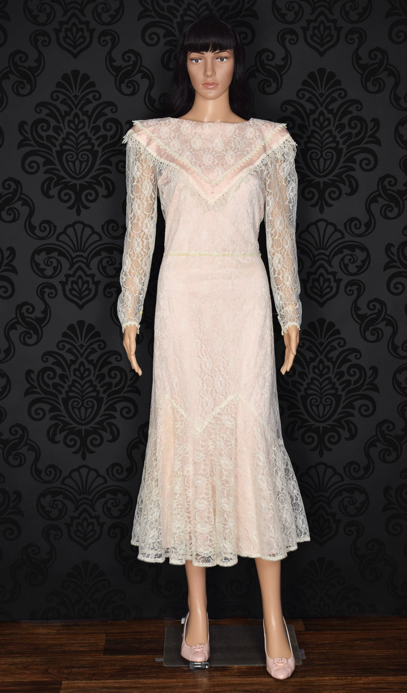 Vintage 80's Pink/White Lace Overlay SCOTT McCLINTOCK GUNNE SAX Formal Barrio Boutique Vintage 80's Pink/White Lace Overlay SCOTT McCLINTOCK GUNNE SAX Formal Barrio Boutique