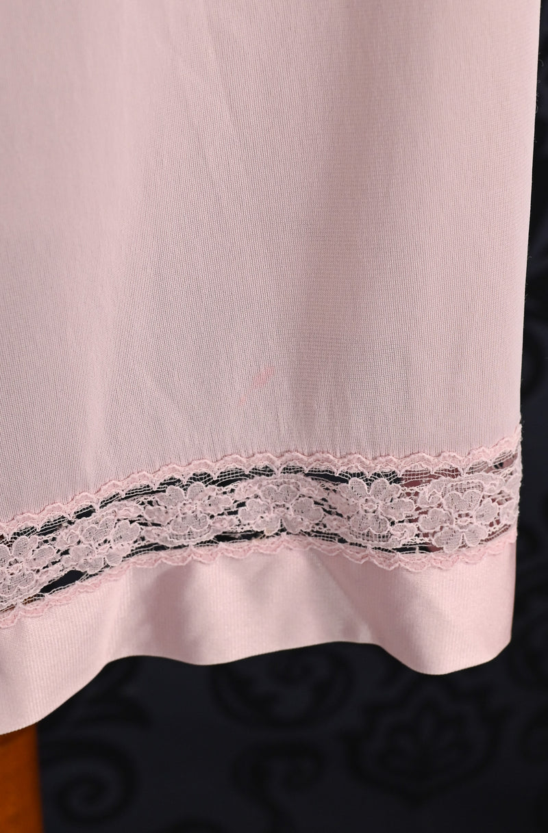 Vintage 70s/80s Light Pink VANITY FAIR Sleeveless Nightgown - M