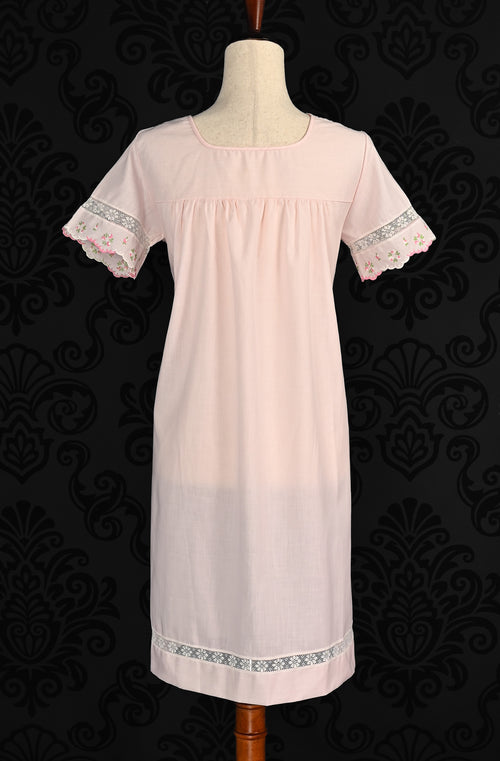 Vintage 50s/60s Light Pink Cotton-Poly Short Sleeve Nightgown - S