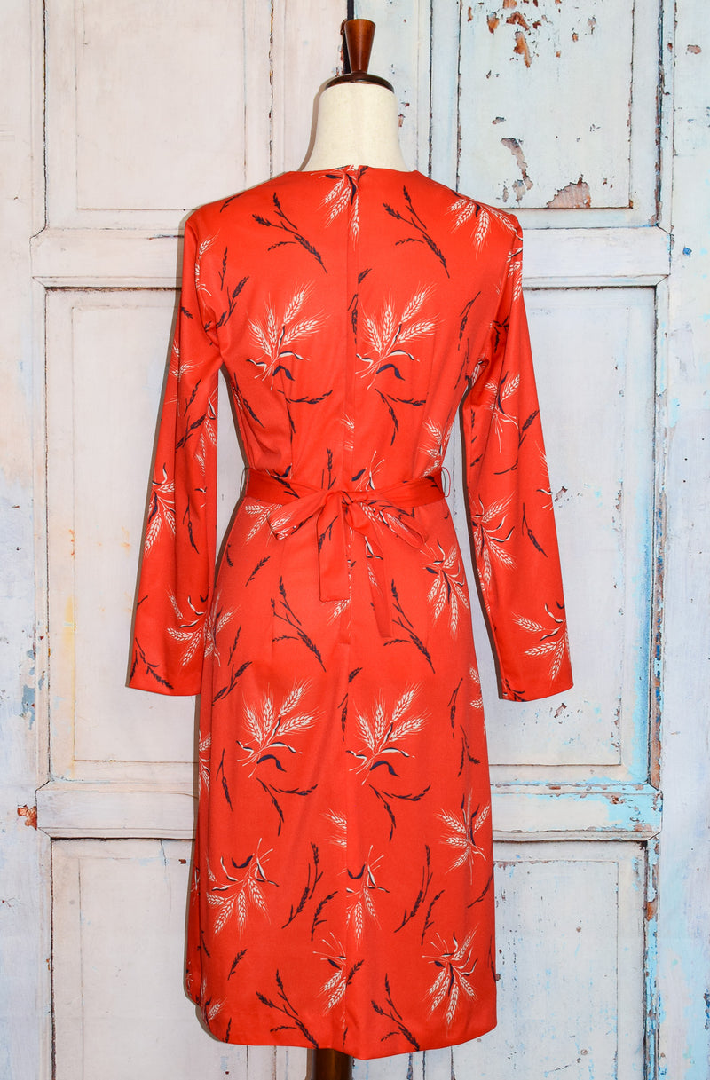 Vintage 60s/70s Red Wheat Design MARTA 'D Long Sleeve Polyester Dress w/ Matching Tie