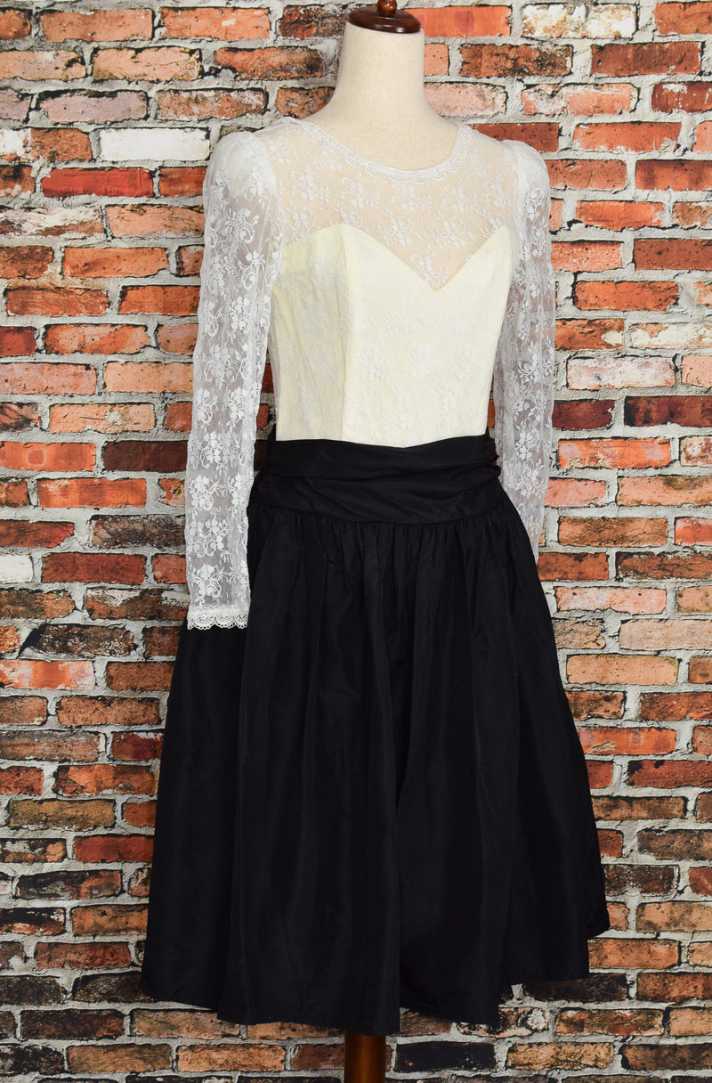 jessica mcclintock black and white lace dress Jessica McClintock | Dresses | Black Dress With White Trimmings