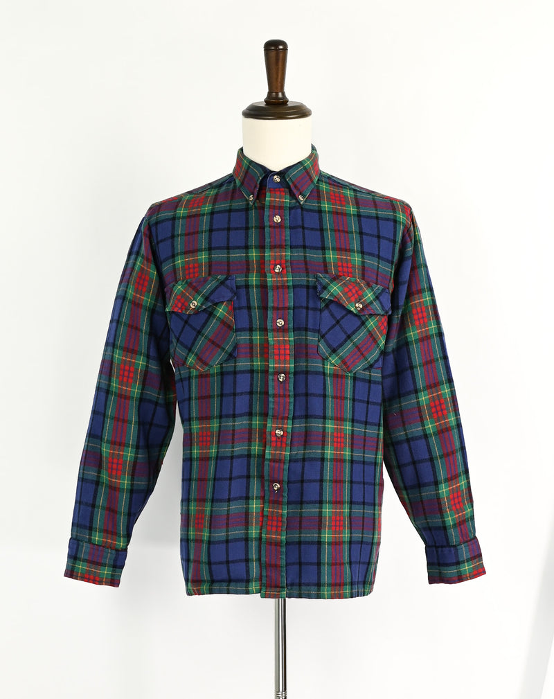 Vintage 80's Blue Tartan Plaid VAN HEUSEN "Winterweights" Flannel Button Down Shirt - L