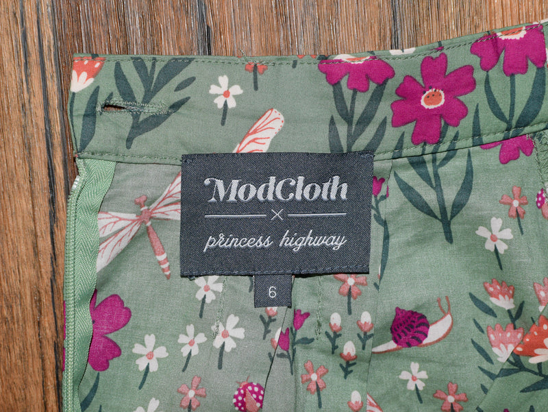 Green Floral MODCLOTH X PRINCESS HIGHWAYS Midi Skirt w/ Waist Tie - AU 6