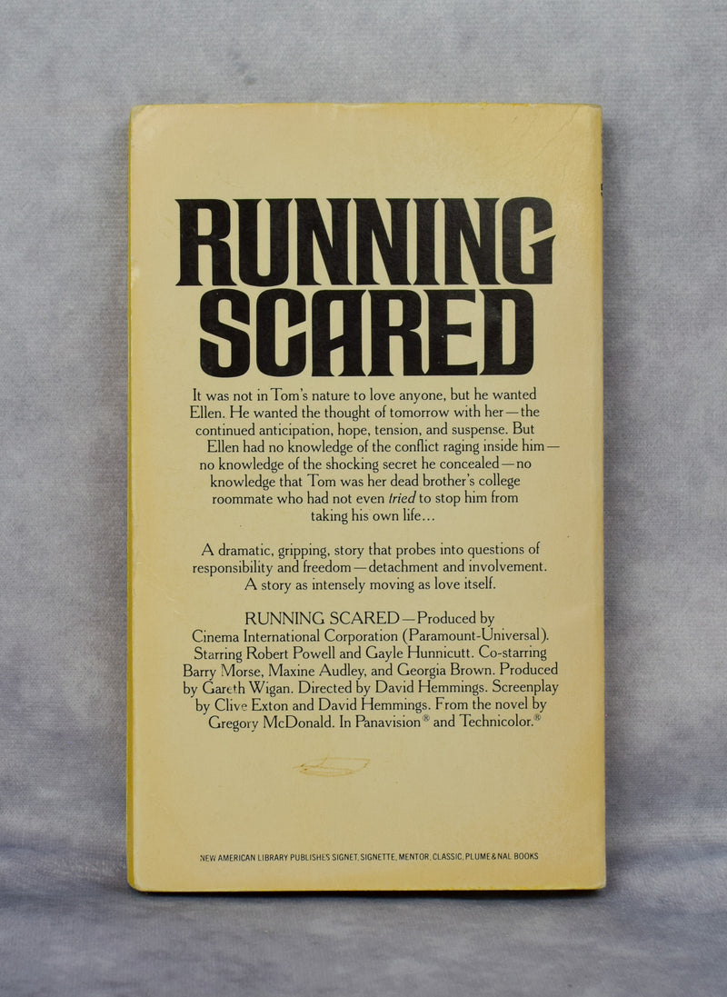 1973, 1st Printing - RUNNING SCARED - Gregory Mcdonald - Paperback Book