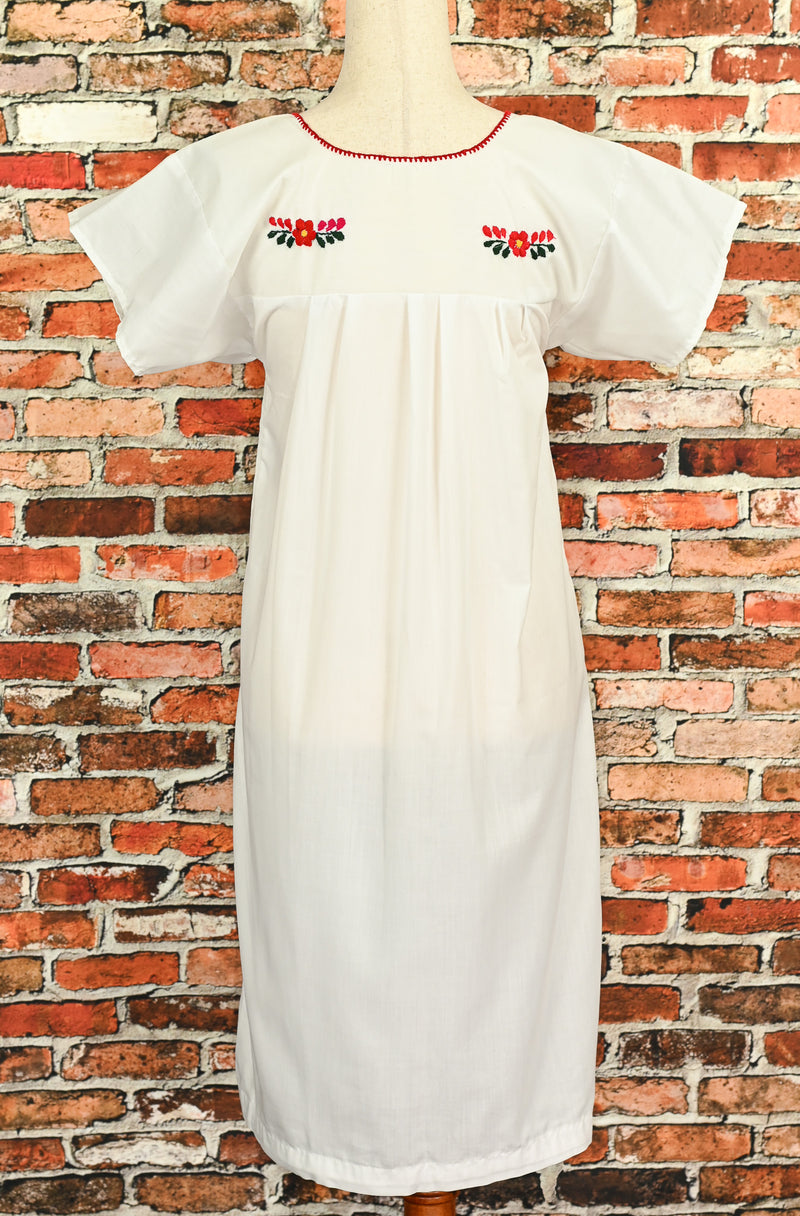 Vintage 60s/70s White Hand Embroidered Oaxacan Mexican Dress