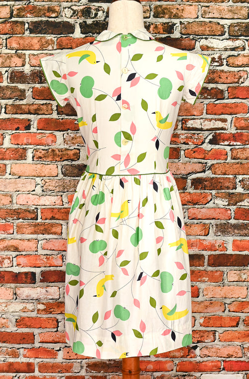 RARE Vintage 50s White LITTLE STAR Bird Detailing Dress