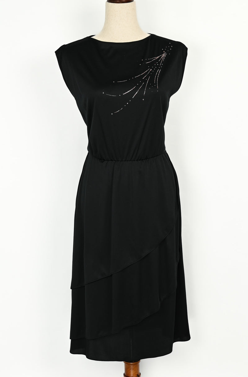 Vintage 70s/80s Black Cap Sleeve Layered Dress w/ Glitter Detailing Barrio Boutique Vintage 70s/80s Black Cap Sleeve Layered Dress w/ Glitter Detailing Barrio Boutique