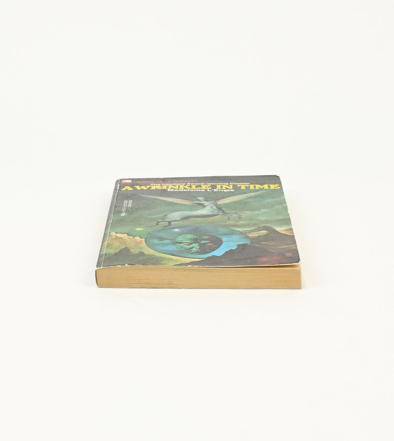 March 1976 Edition - A WRINKLE IN TIME - Madeleine L'Engle - Paperback Book