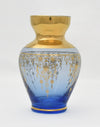ゴールドのディテールが施されたブルー コバルト ガラスの花瓶