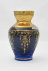 ゴールドのディテールが施されたブルー コバルト ガラスの花瓶