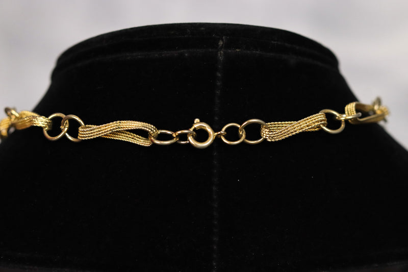 Gold Tone 70s Style Rope Twist Chain Necklace